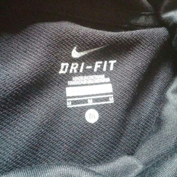 NIKE FUNNEL NECK BLACK PULLOVER LONG SLEEVE MEDIUM WOMENS MEDIUM NWOT - Picture 2 of 5